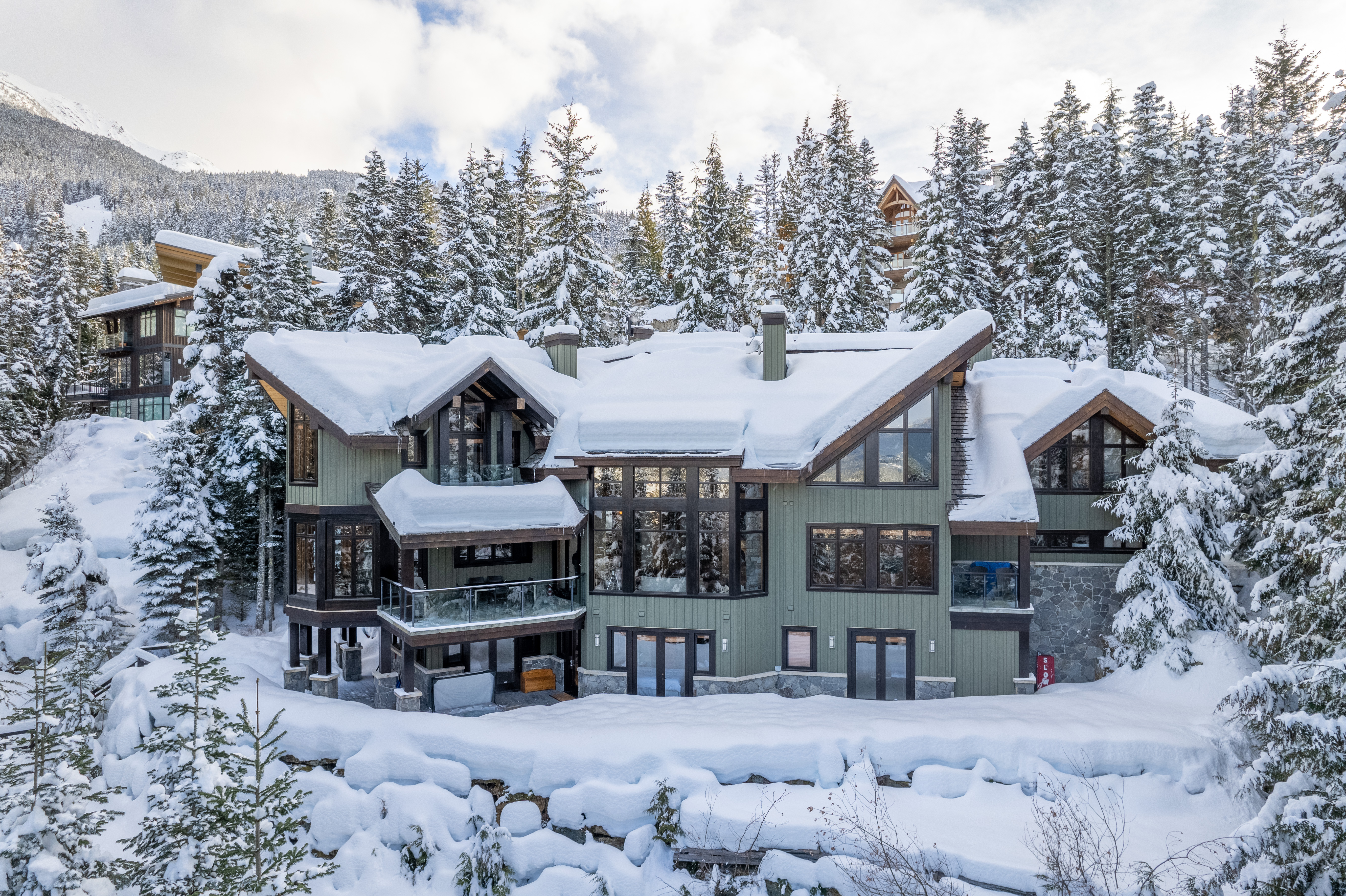 Property Details - Ultra-Private Ski in & out Chalet in Prestigious ...