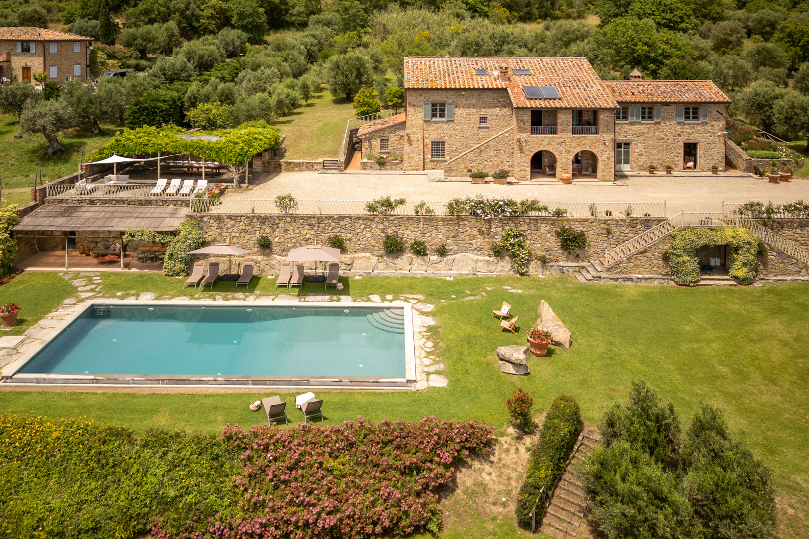 Property Details - Breathtaking Panoramic Villa Overlooking Lake ...
