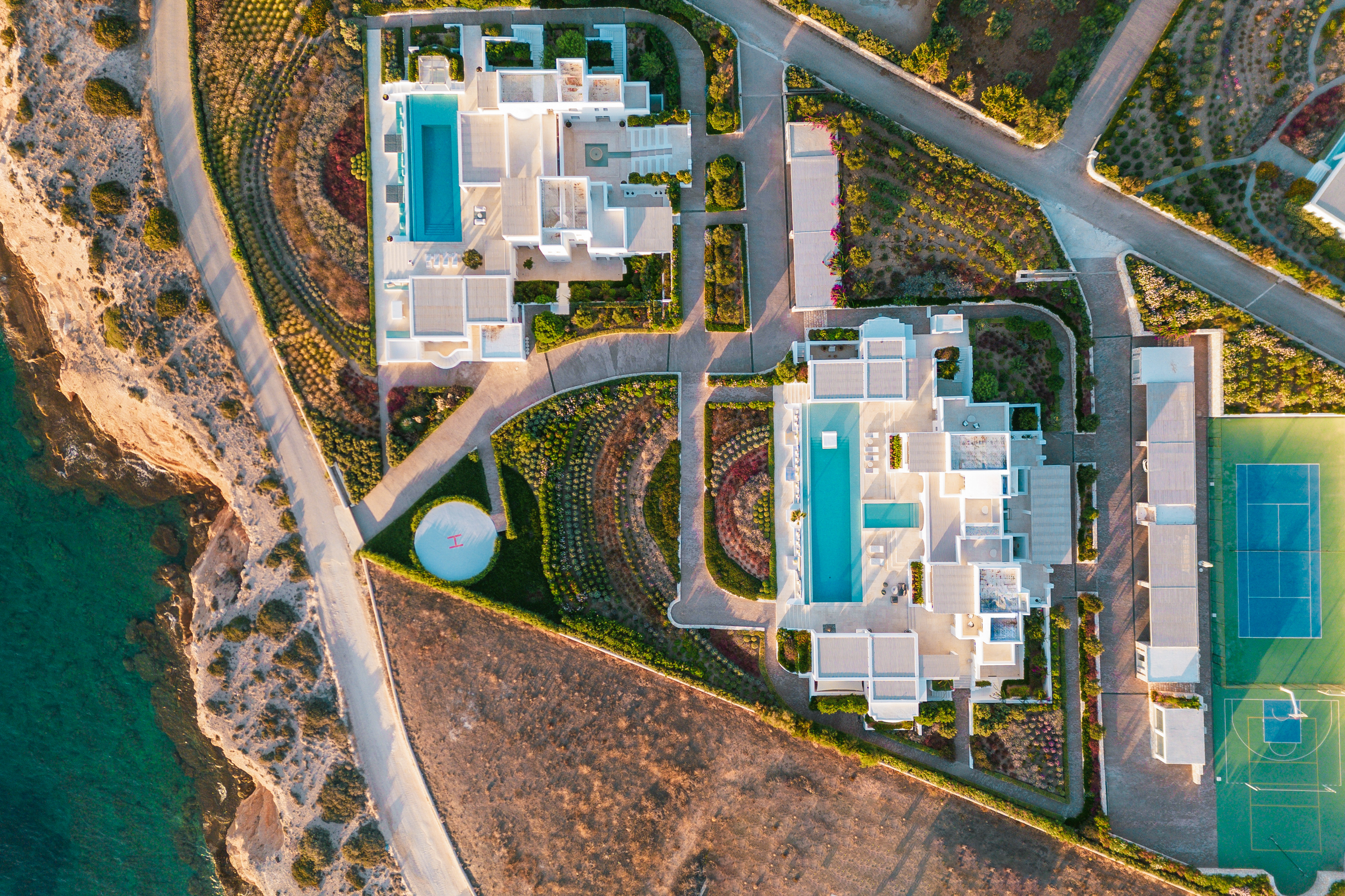 Property Details - Exquisite Private Oasis with Infinity Pool ...