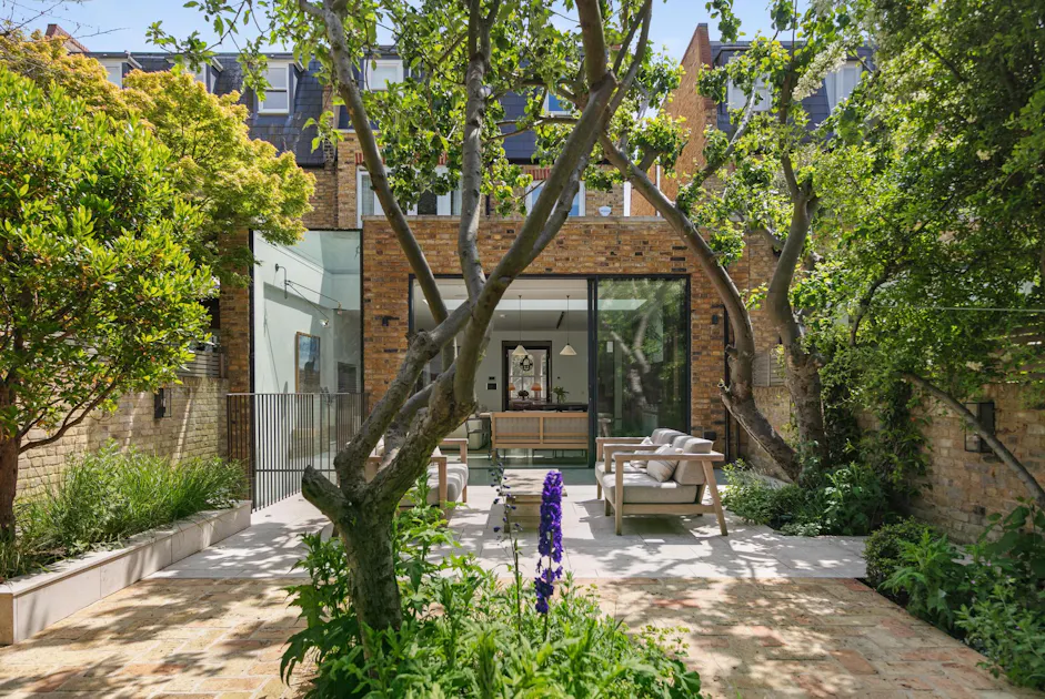 Curated visual reference: Private Garden Homes In Luxury Industriously Advice Neighborhoods Reference: Property Details Charming Stylish Oasis In The Heart Of Fulham