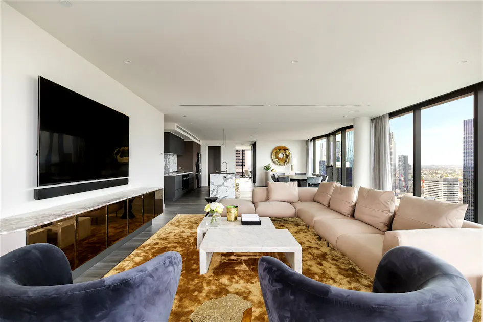 Stunning Private Balcony Penthouse Apartment image