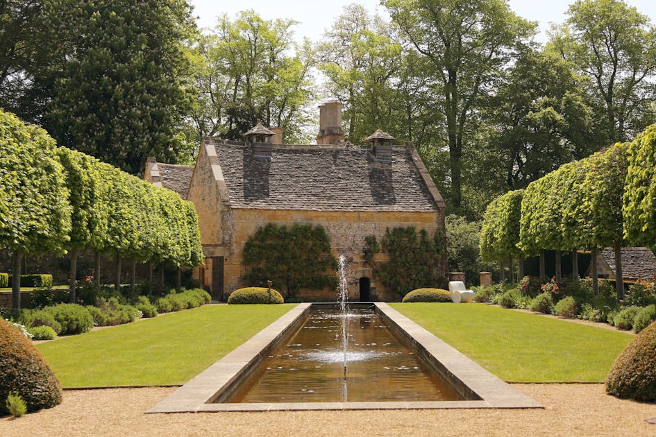 Property Details 14.5 Acre Private Cotswold Estate with Heated Pool