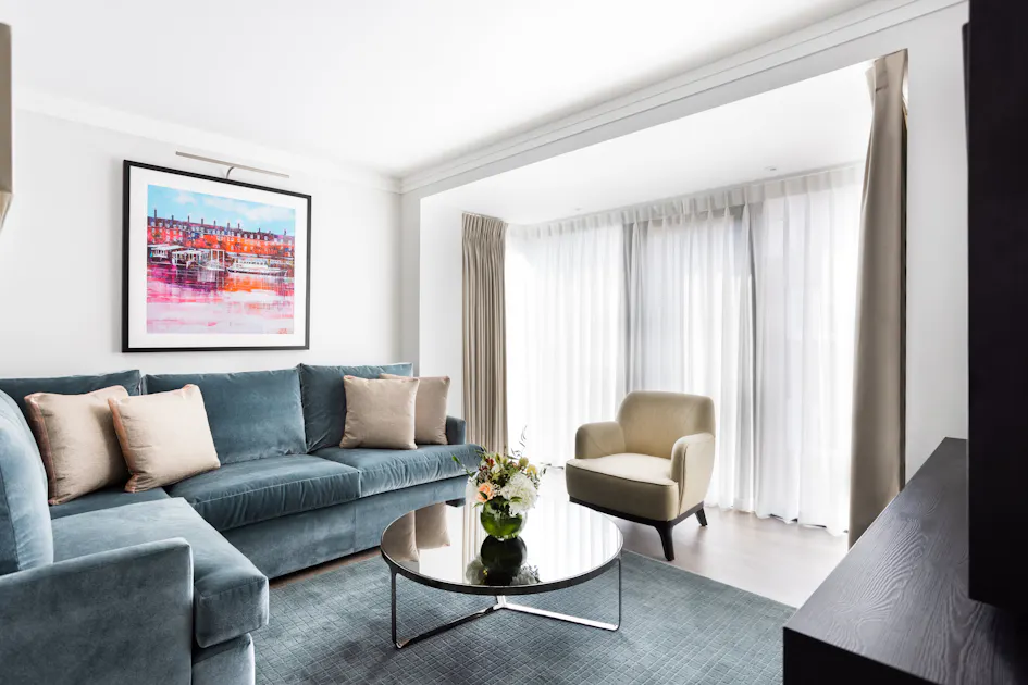 Property Details - Charming & Intimate Two-Bedroom Knightsbridge Oasis ...