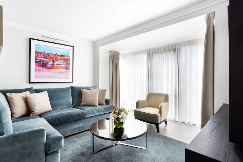 Property Details - Deluxe Knightsbridge Two-Bedroom Apartment with ...